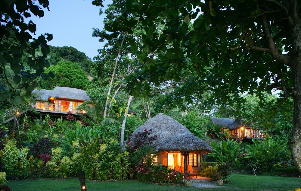 Dormez dans une cabane dans les arbres dans l'un de ces trois complexes de luxe pour des vacances idylliques sur une île. 2
